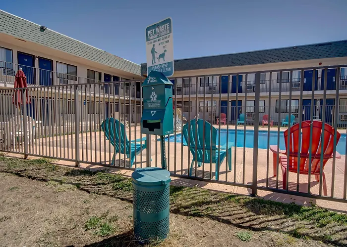 6-douglas, Az
