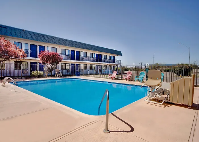 6-douglas, Az Hotel 3*